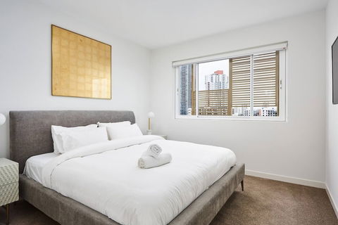 Luxurious 2bed 2bath APT With Parking@southport - Sydney 4u 1