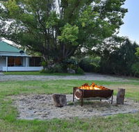Tabitha Hill Cottage - Sydney 4u