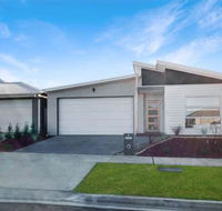 Brand New Home 10 mins to Beach Torquay Geelong Deakin Hospitals - Accommodation Sydney