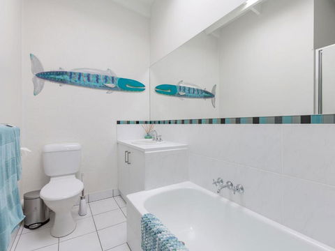 Absolute Beachfront - Sydney 4u 4