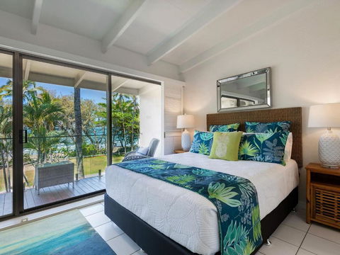 Absolute Beachfront - Sydney 4u 1