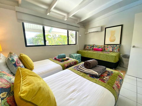 Absolute Beachfront - Sydney 4u 6