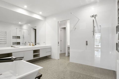 Lansdowne Villa - Accommodation Sydney 4