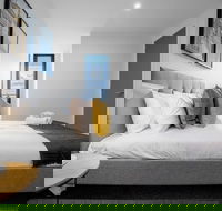 Designer 2 Bedroom Apartment In Parkville - Sydney 4u