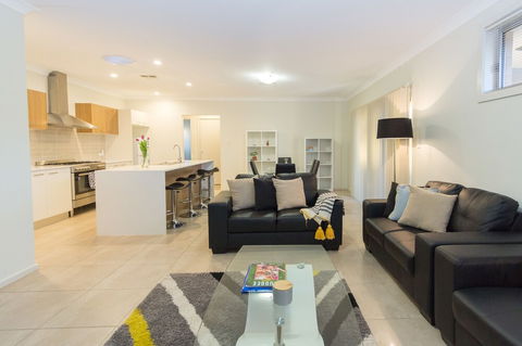 Vantage Court A Hidden Gem Of Mudgee 11 - Sydney 4u 3