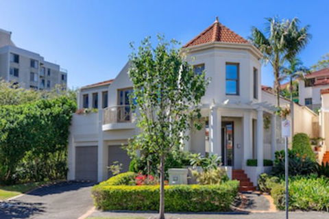 Kensington 4 Bedroom House 89 BROM - Accommodation Sydney 0