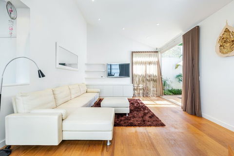 Kensington 4 Bedroom House 89 BROM - Accommodation Sydney 3