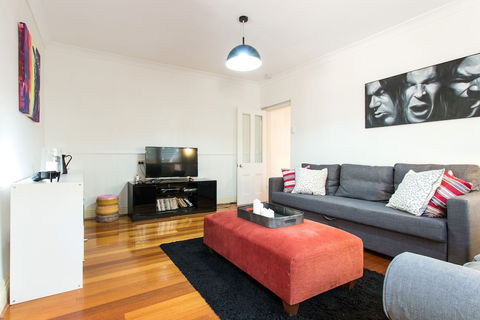 HUNTER In The Heart Of Collingwood Fitzroy - Accommodation Sydney 5