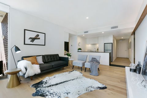 St Leonards Self-Contained Apart 803 NOR - Accommodation Sydney 3