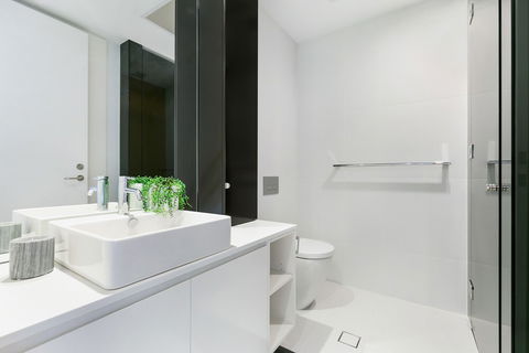 St Leonards Self-Contained Apart 803 NOR - Accommodation Sydney 2