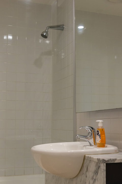 Spacious CBD Apt In The Heart Of Melbourne - Sydney Resort 2