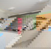 Tin Can Bay's Sleepy Lagoon Motel - Accommodation Sydney