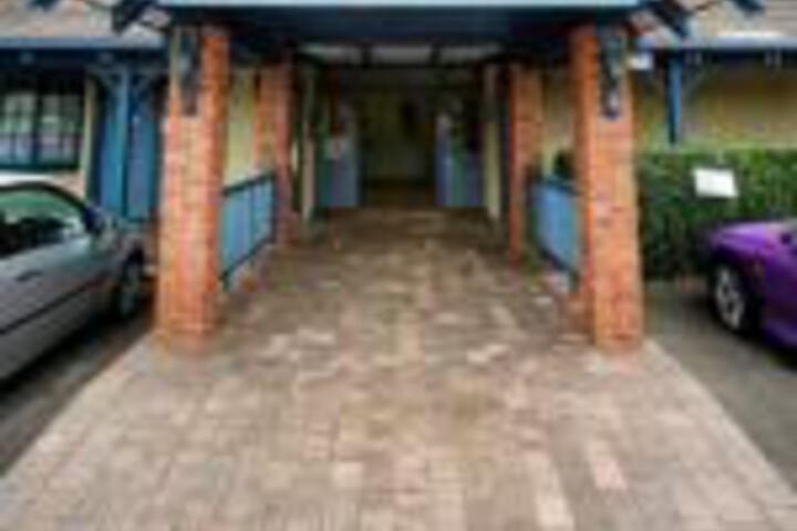 Frenchs Forest NSW Sydney 4u
