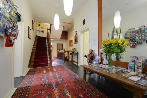 Edinburgh Gallery Bed & Breakfast - Accommodation Sydney 0