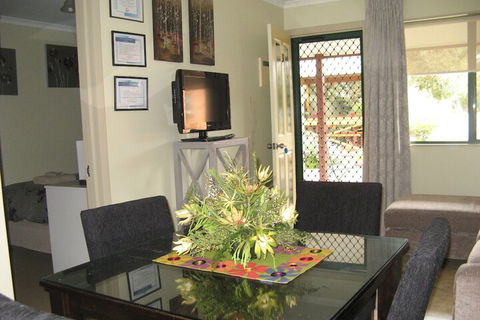 Ficifolia Lodge - Sydney 4u 4