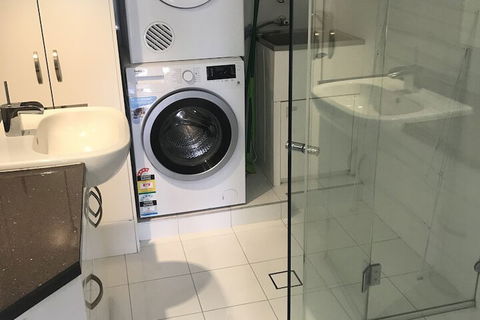 Zenith Ocean Front Apartments - Sydney 4u 7