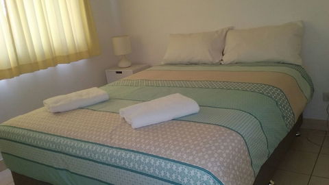Le Lavandou Holiday Apartments - Sydney 4u 3