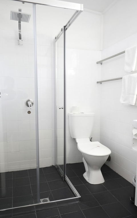 Highway Motor Inn - Accommodation Sydney 3