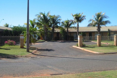 South Hedland Motel - Sydney Resort 1