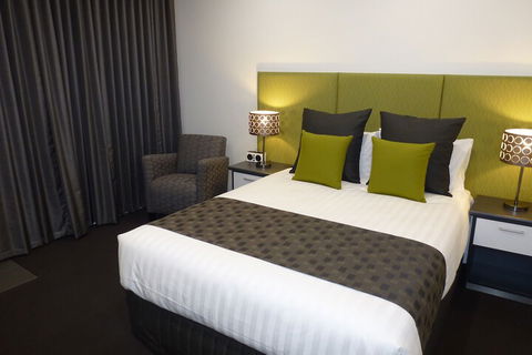 Golden Chain Tower Motor Inn - Sydney 4u 3