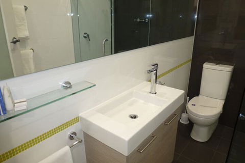 Golden Chain Tower Motor Inn - Sydney 4u 2