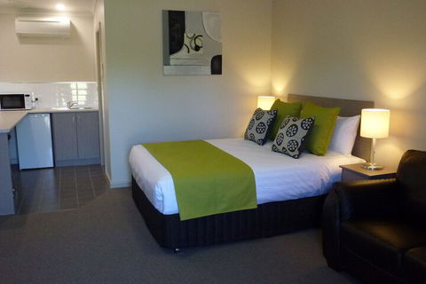 Golden Chain Tower Motor Inn - Sydney 4u 1