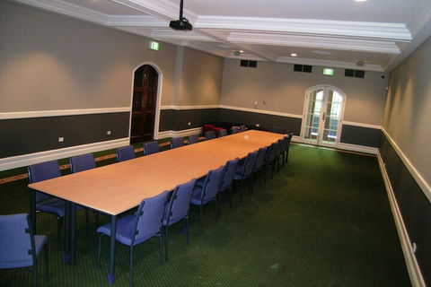 RMIT Village House - Sydney 4u 5