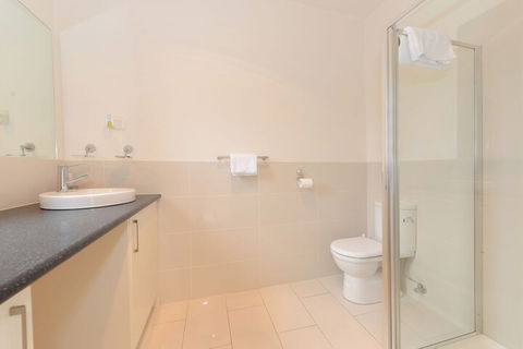 Hobart Lodge - Accommodation Sydney 3