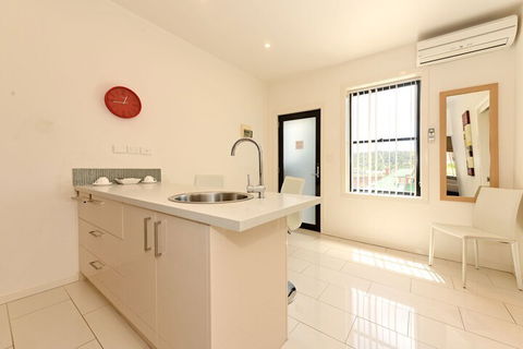 Hobart Lodge - Accommodation Sydney 6
