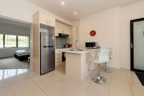 Hobart Lodge - Accommodation Sydney 1