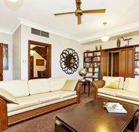 Mandalay Luxury Stay - Sydney 4u