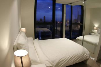 EQ Apartment - Sydney 4u 2