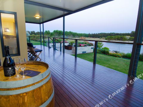 Charlie Bravo Villa Margaret River - Sydney 4u 1