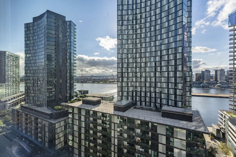 STAY&CO Serviced Apartments Docklands Collins - Sydney Resort 0