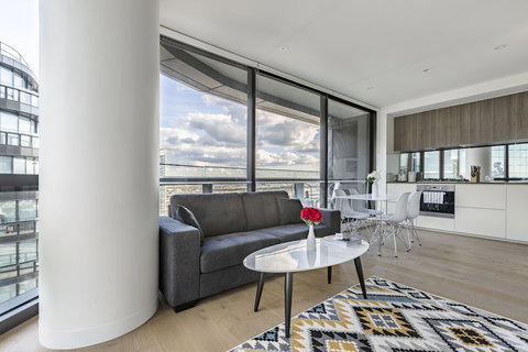 STAY&CO Serviced Apartments Docklands Collins - Sydney Resort 5