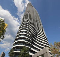Oracle Sleek  Stylish 2 Bedroom Ocean View - Sydney 4u