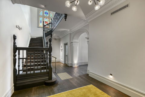Farmers Home Hotel - Sydney 4u 4