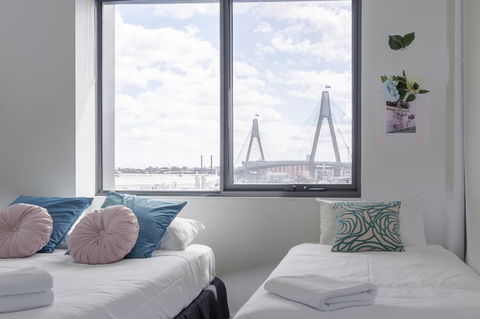 C16 Darling Harbour 2 BDR APT - Accommodation Sydney 1