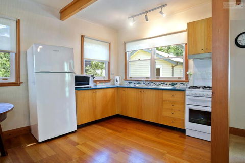 Stonewall Cottage For Two With Fireplace - Accommodation Sydney 4