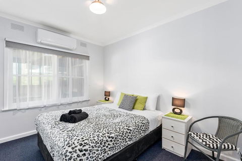 Wattle Grove Villa - Accommodation Sydney 4