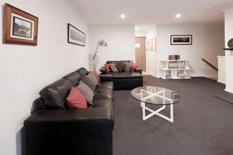 Elkhorn 12 - Accommodation Sydney 4