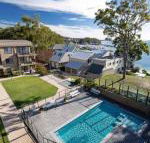 6 The Poplars 34 Magnus Street fabulous views  pool in complex - Accommodation Sydney