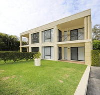 Bagnall Views 2 / 161 Government Rd Stylish  modern duplex across the road to the waters edge - Accommodation Sydney
