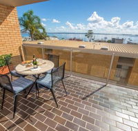 7 The Crest 6 8 Tomaree St. Stunning unit with Spectacular Water Views. - Accommodation Sydney