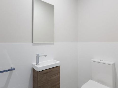 Iluka 46 Soldiers Point Rd Stunning Air Conditioned House With WIFI & Water Views - Sydney 4u 3