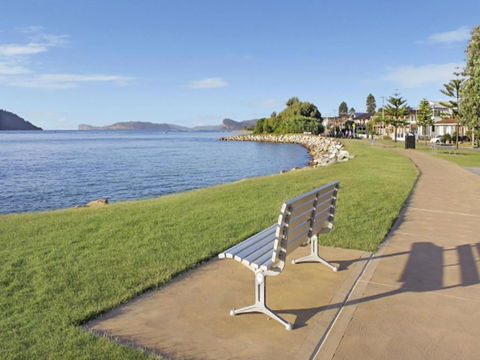 Hinterland Luxury 1 Bedroom Hinterland View Apt - Sydney 4u 2