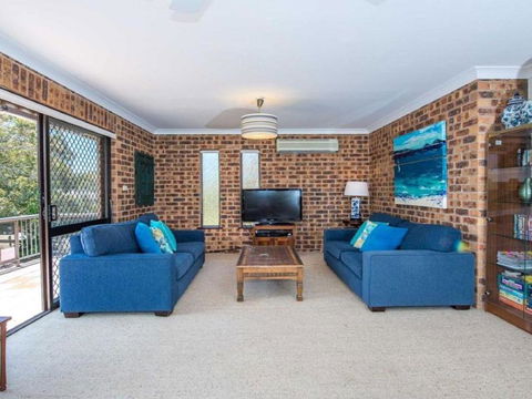 COLUMBIA VIEWS 2 / 9 COLUMBIA CLOSE AIRCON WIFI NETFLIX VIEWS & BOAT PARKING - Accommodation Sydney 6