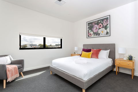 Urban Rest - Little Grenfell - Sydney 4u 5