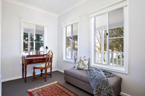 Winsome - Accommodation Sydney 6