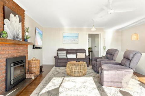 TASSIE SEASIDE SERENITY LAbode Accommodation - Sydney 4u 6